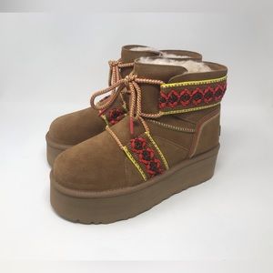 Ugg CLASSIC MINI II BRAID PLATFORM women’s Boot SIZE 8 Chestnut Suede Wool NEW